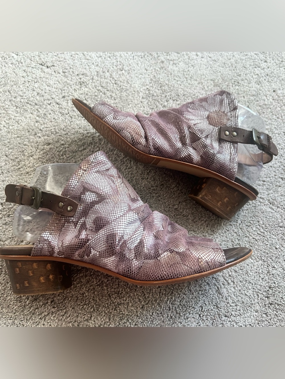 Unity in Diversity Size 41 Ruched Purple Floral Slingback Heel Sandals Peep-Toe